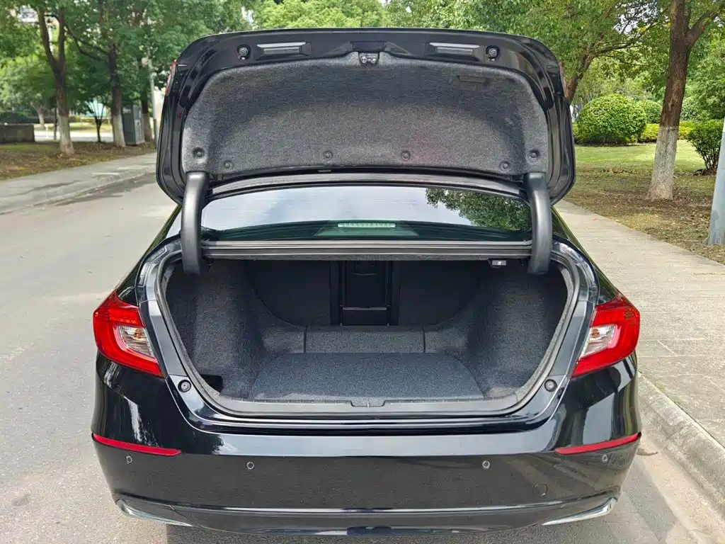 Honda Accord — миниатюра 15