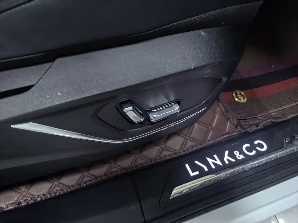 Lynk & Co 01 2021 2.0TD Pro