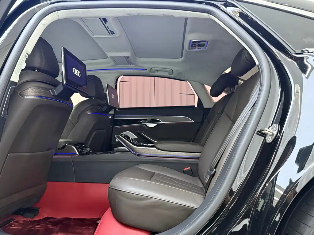 Audi A8 — миниатюра 6