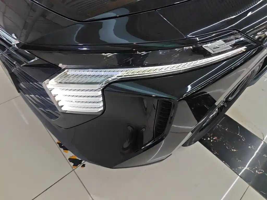 Venucia V — миниатюра 24
