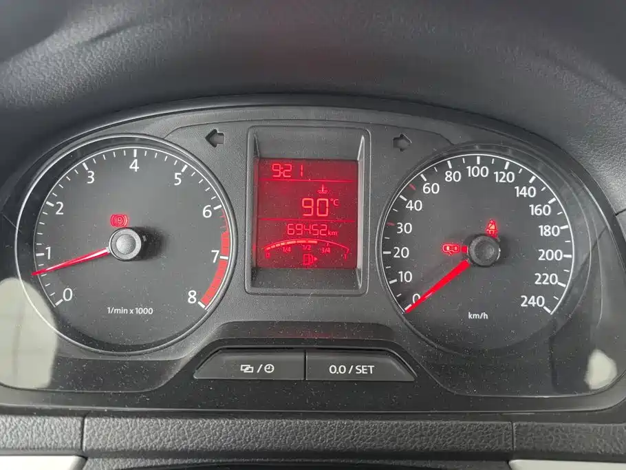 Volkswagen Jetta — миниатюра 14