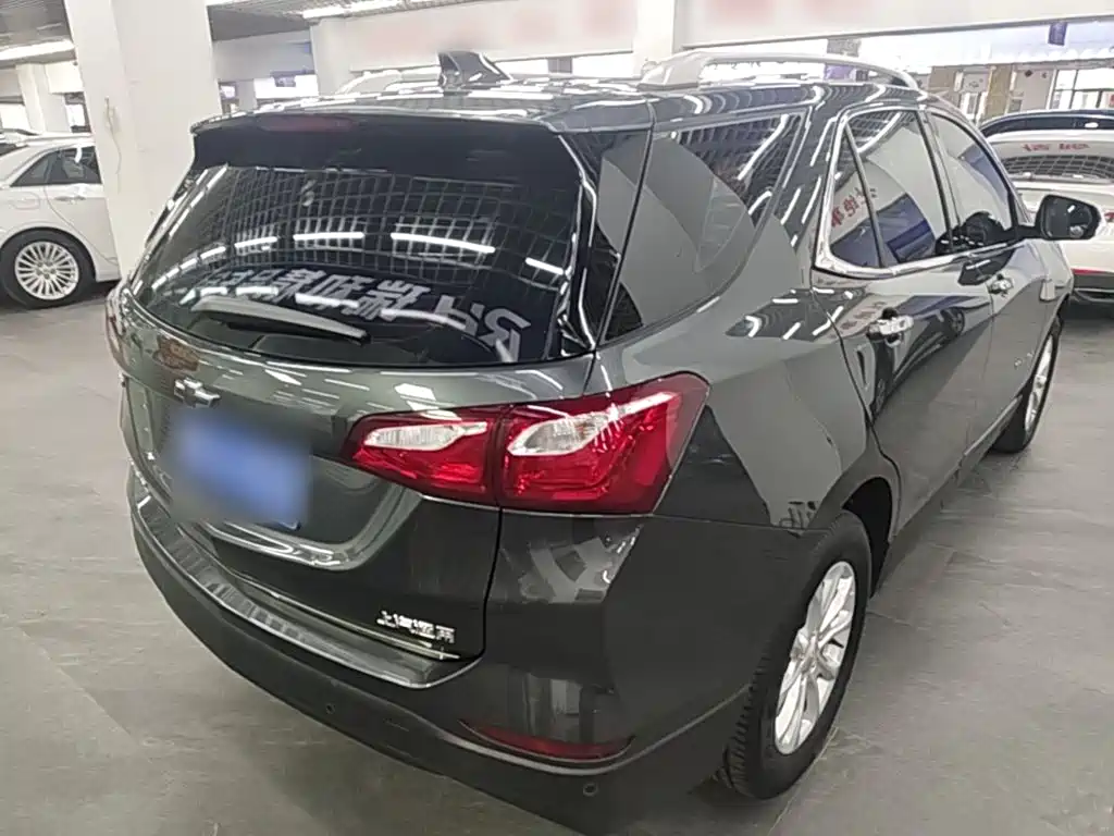 Chevrolet Equinox — миниатюра 7