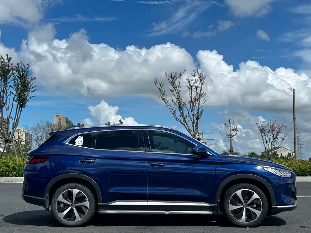 BYD PLUS New Energy — миниатюра 5