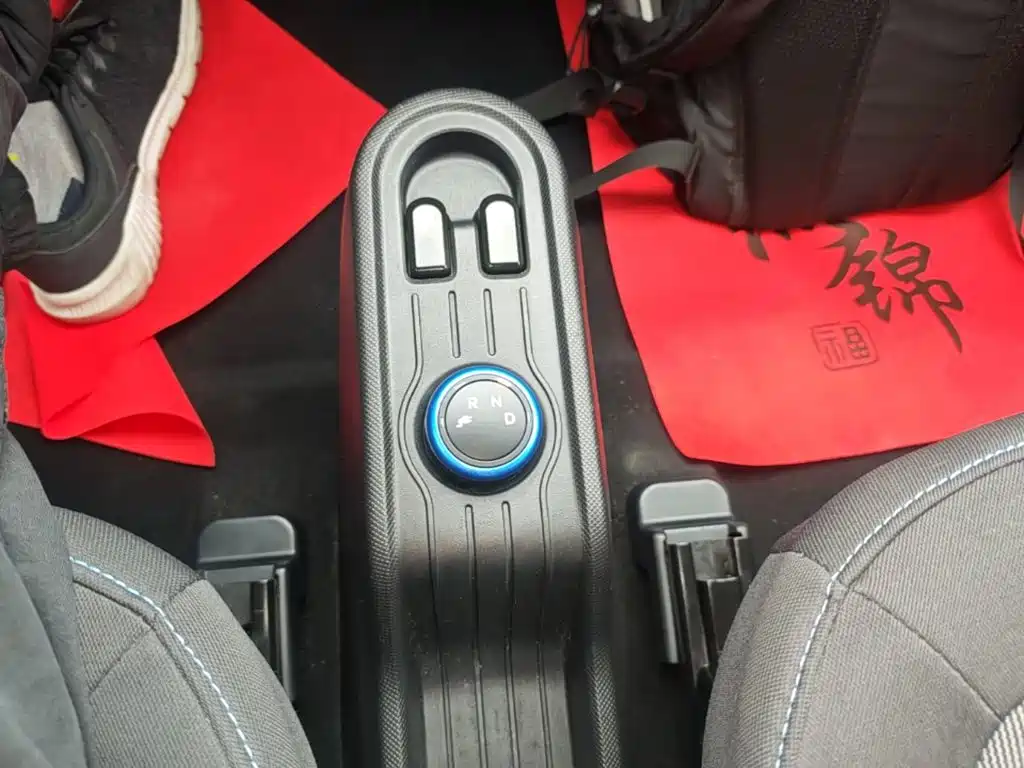 Wuling MINIEV — миниатюра 14
