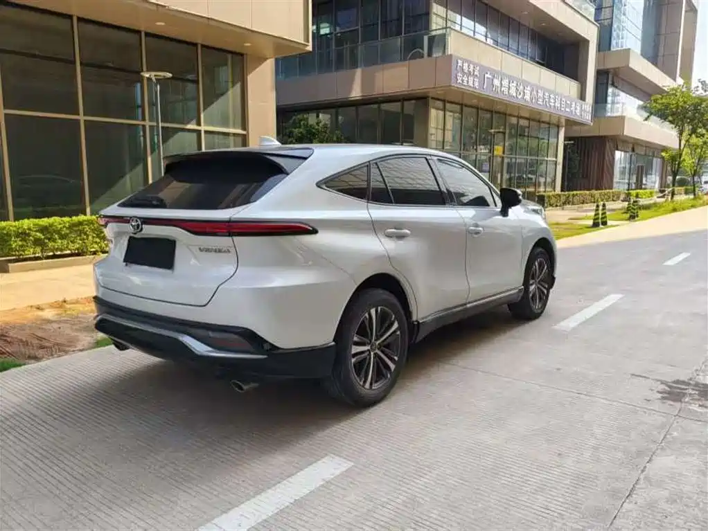 Toyota Venza — миниатюра 9