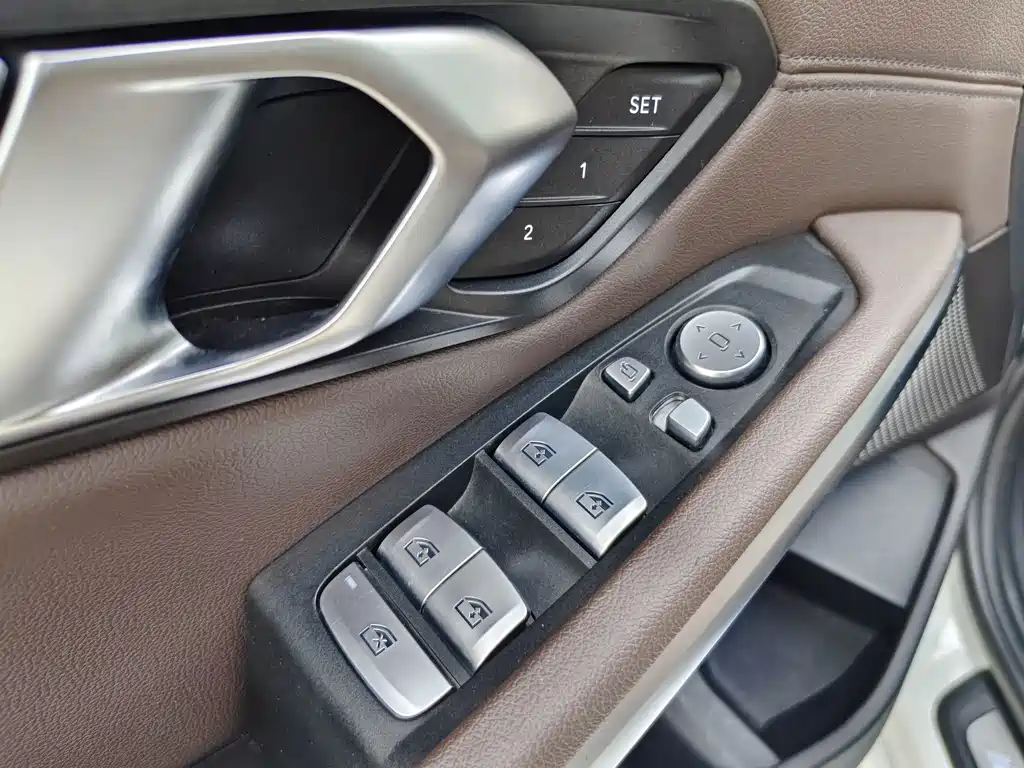 BMW 3 Series — миниатюра 17