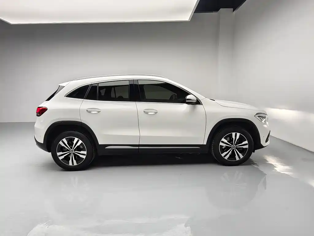 Mercedes-Benz GLA — миниатюра 3