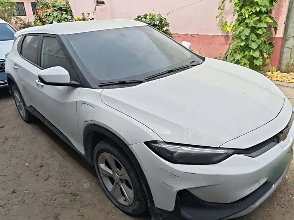 Chevrolet Menlo — миниатюра 4