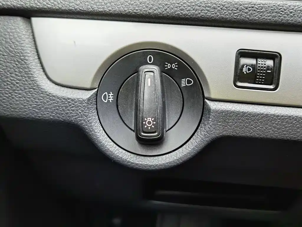 Volkswagen Lavida — миниатюра 21