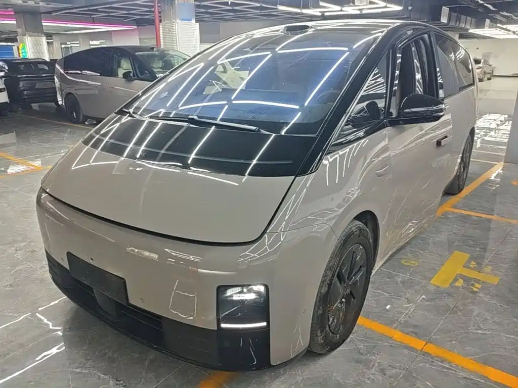 Li Auto Li MEGA