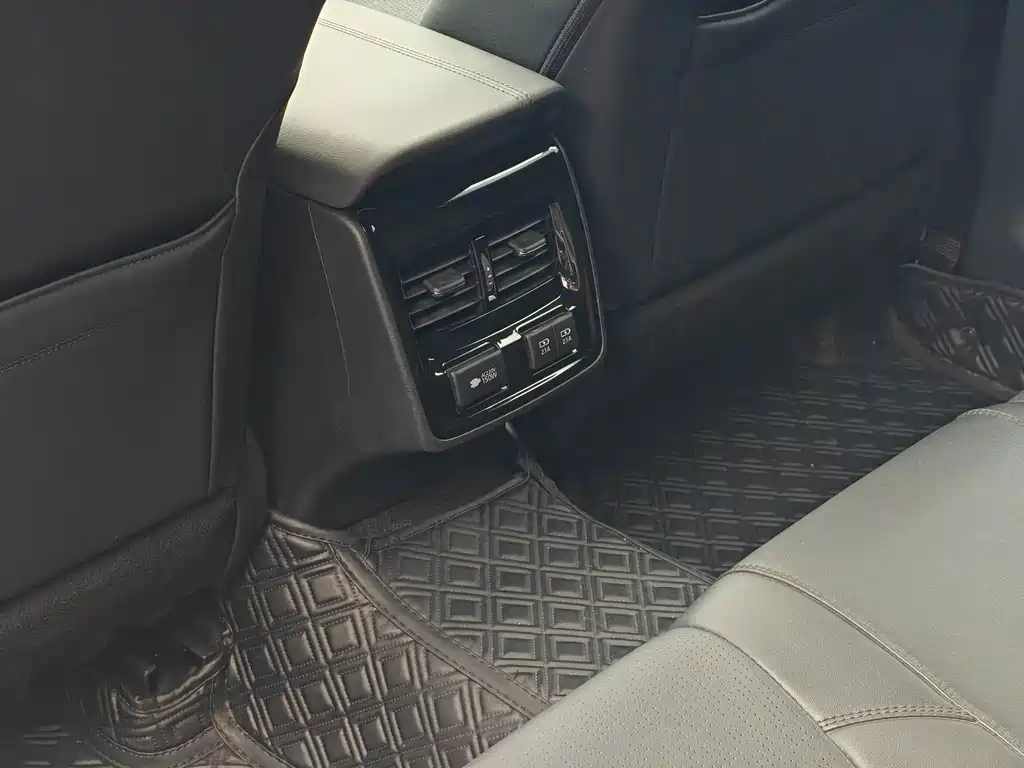 Toyota Avalon — миниатюра 10