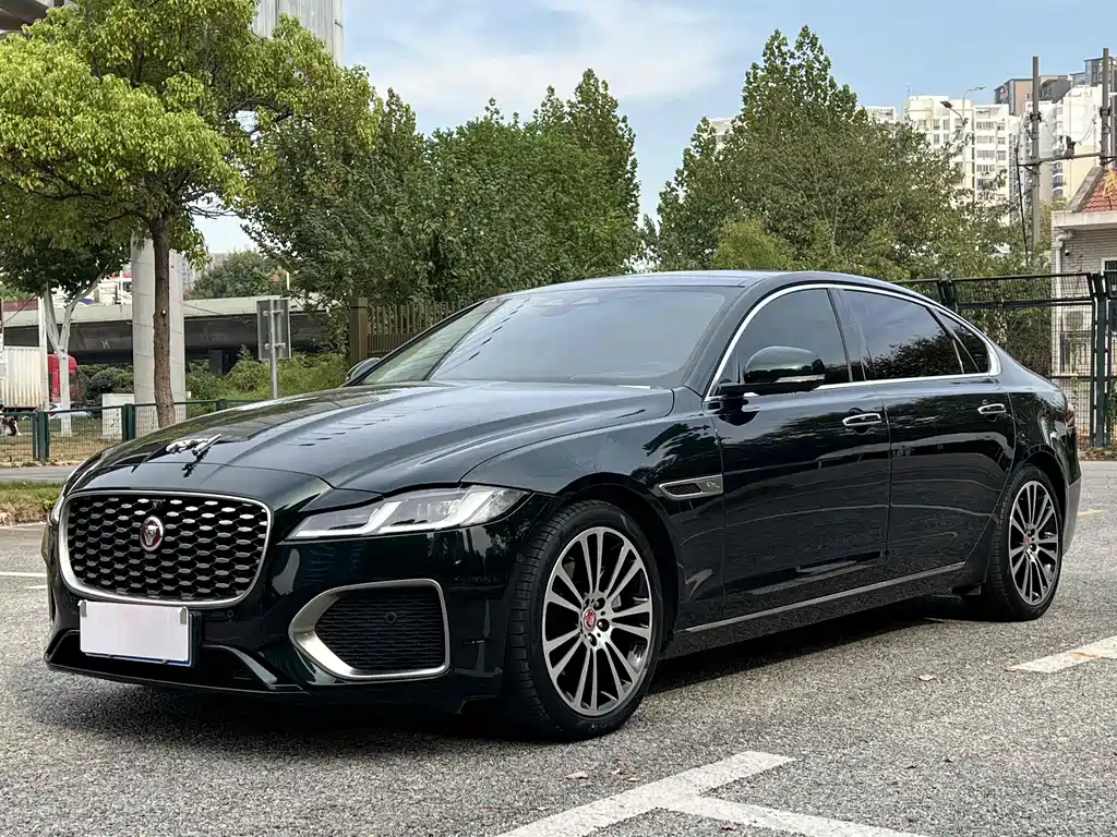 Jaguar XFL 2024