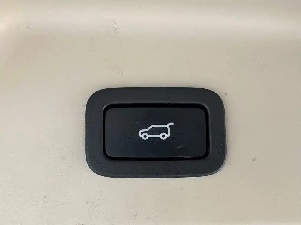Land Rover Range Rover — миниатюра 8