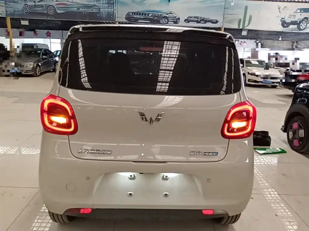 Wuling Mini EV MINIEV 2025 Premium +