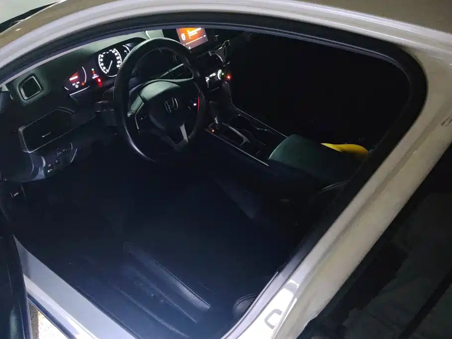 Honda Accord — миниатюра 9