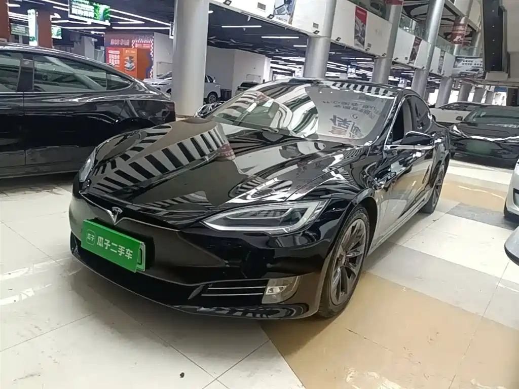 Tesla Model S 2019