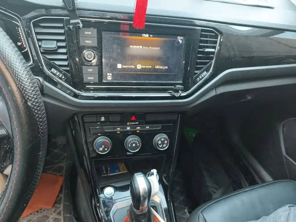 Volkswagen T-Roc — миниатюра 6