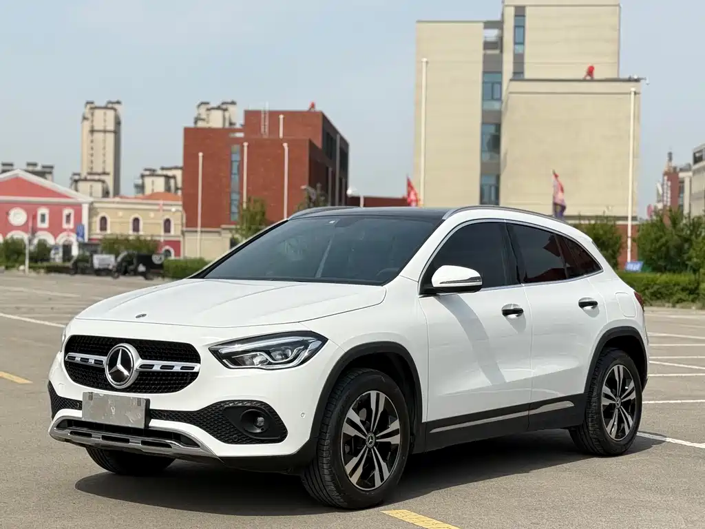 Mercedes-Benz GLA 2021