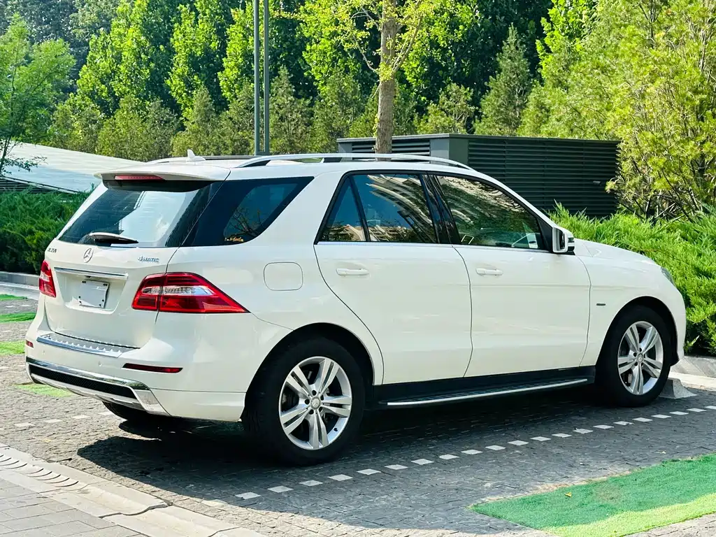 Mercedes-Benz M-Class — миниатюра 4