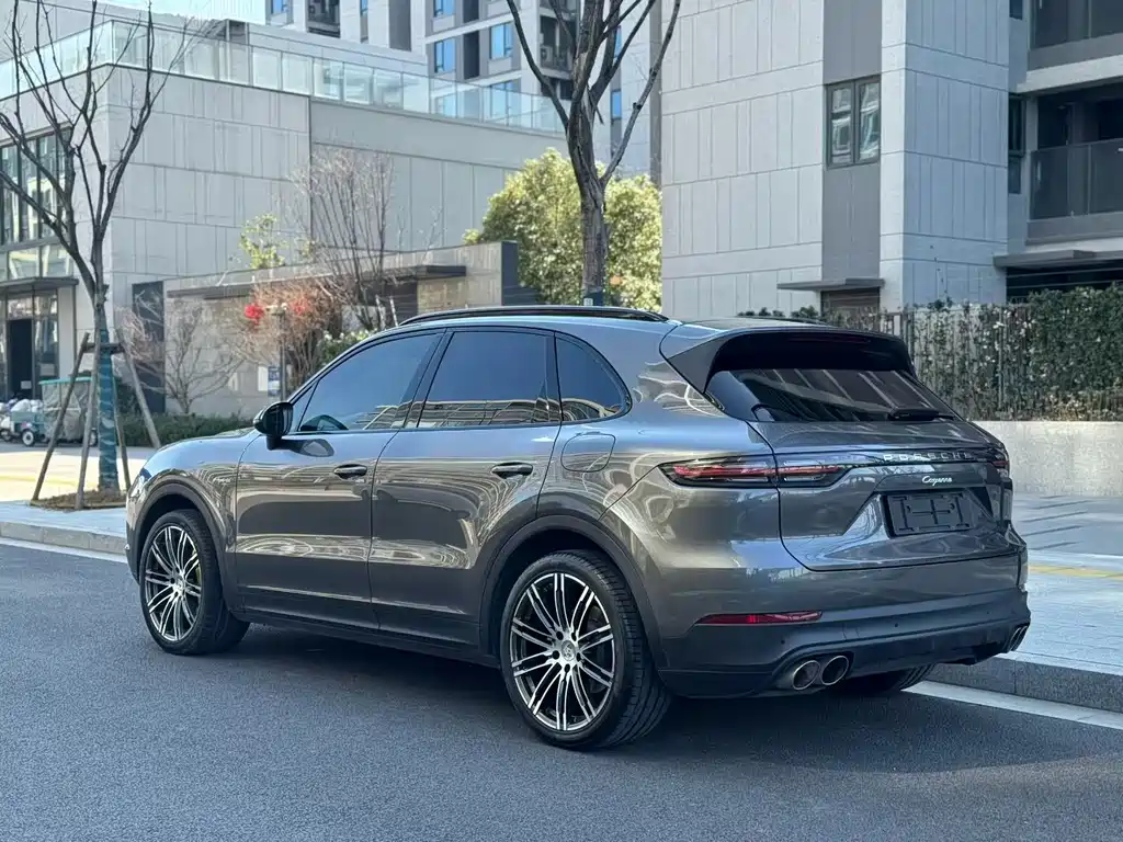 PORSCHE CAYENNE NEW ENERGY