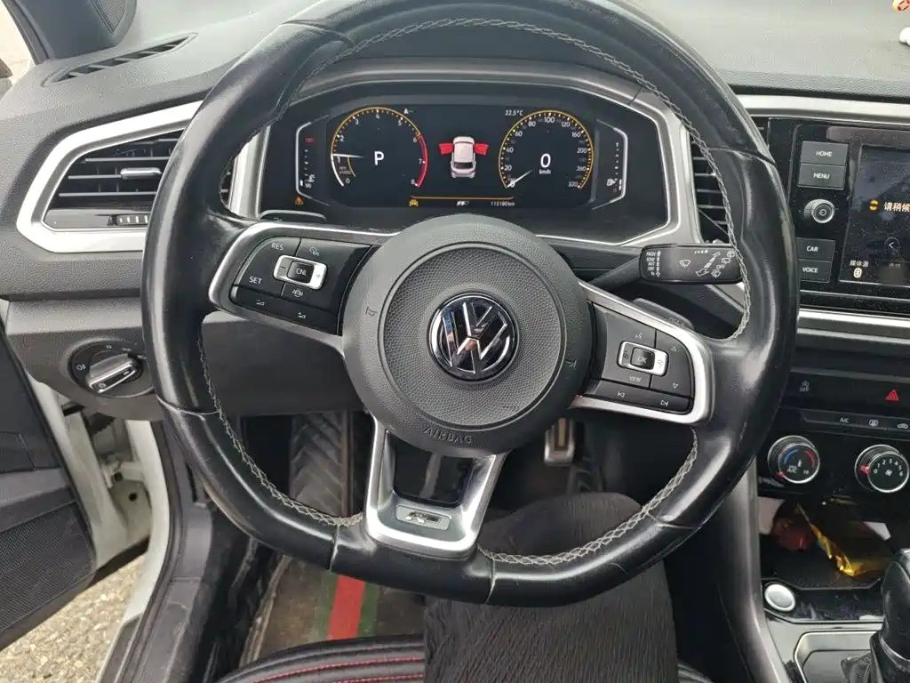 Volkswagen T-Roc — миниатюра 3