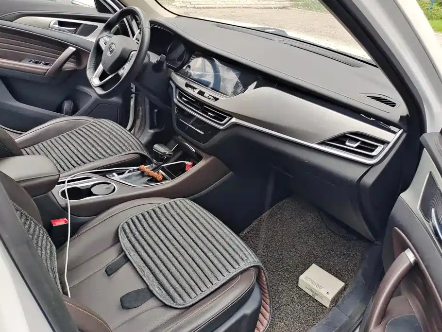 Changan CS35PLUS — миниатюра 8