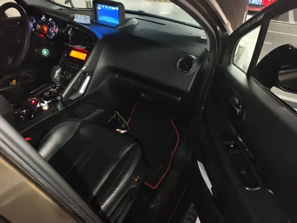 Peugeot 3008 — миниатюра 18