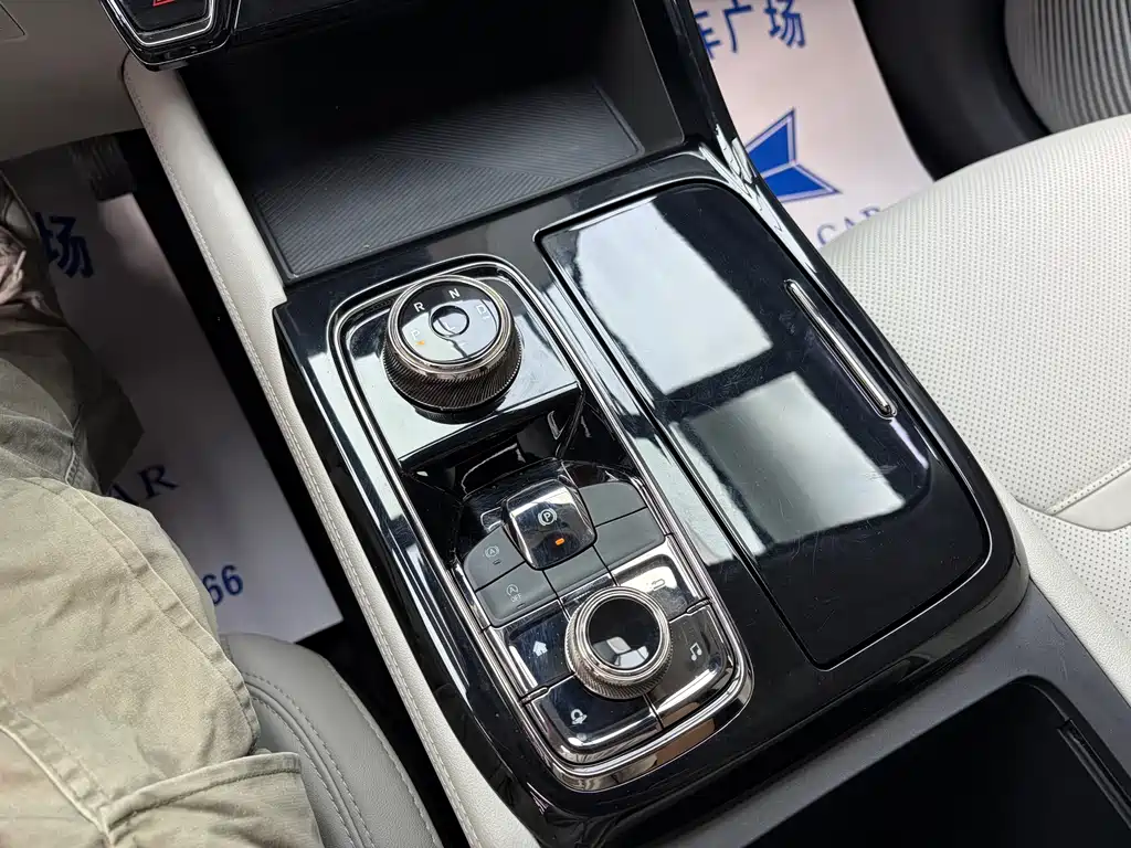 Ford Equator Sport — миниатюра 10