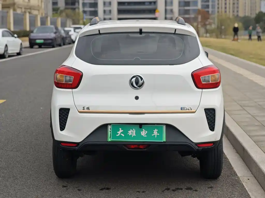 DONGFENG EX1