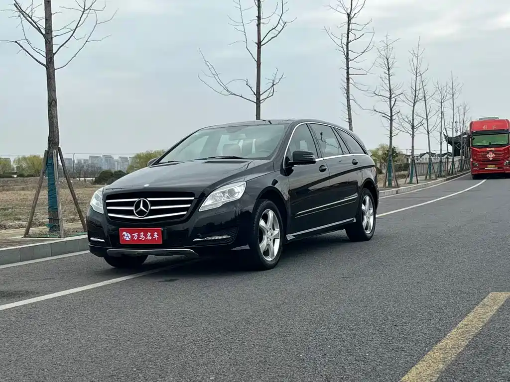 Mercedes-Benz R-Class 2015
