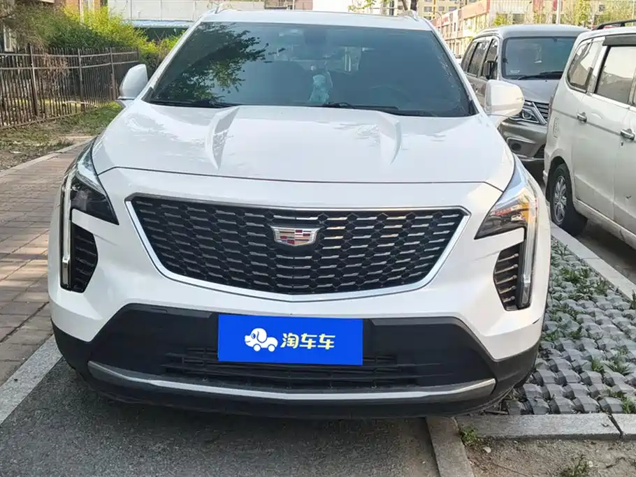 Cadillac XT4 2021 28T Lead