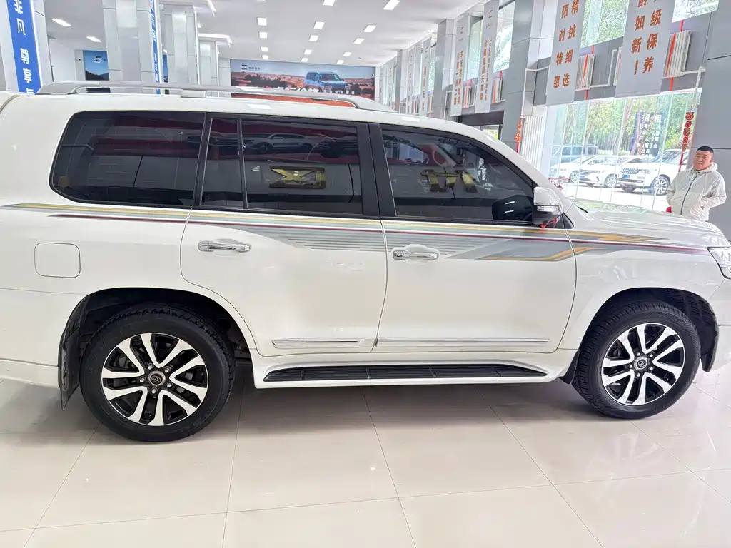 Toyota Land Cruiser 2020 4.0L GX-R
