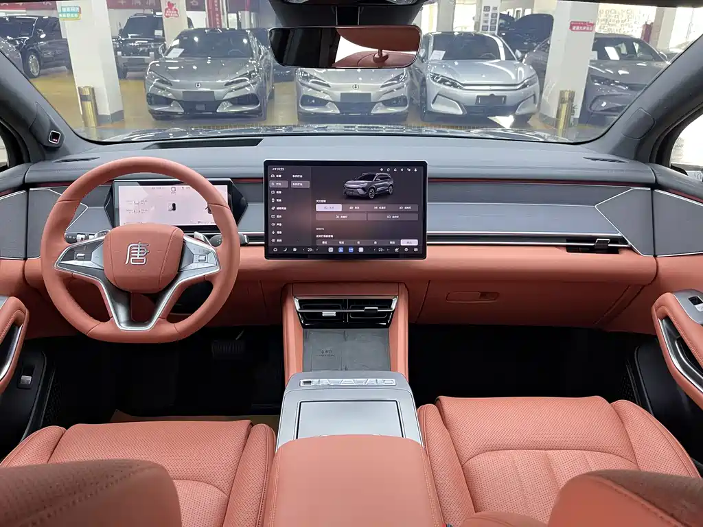 BYD Tang L — миниатюра 6