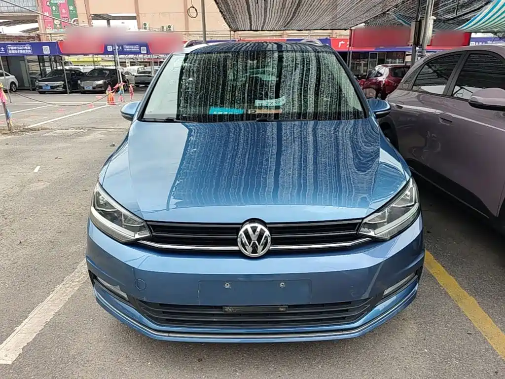 Volkswagen Touran — миниатюра 3
