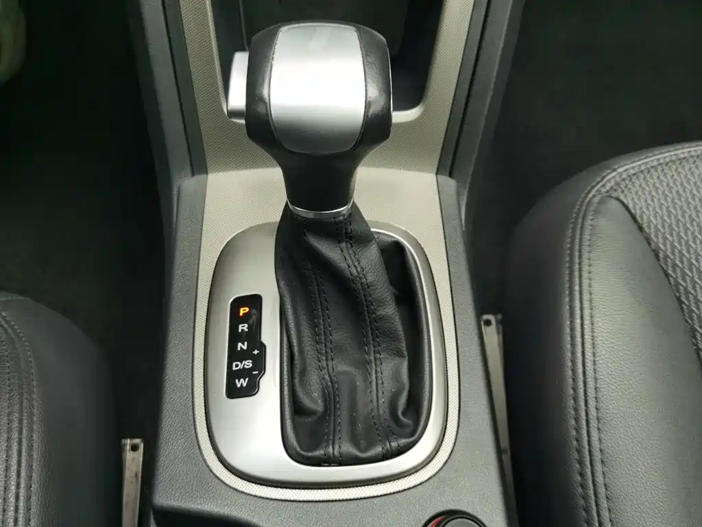 Roewe 350 — миниатюра 13