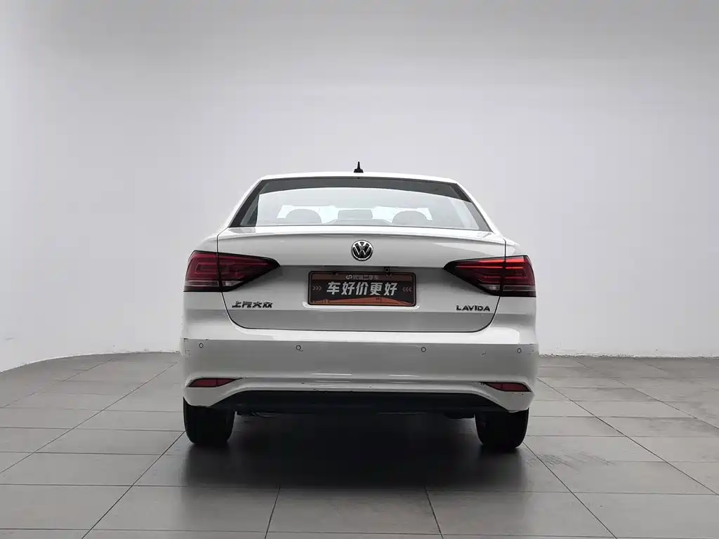 Volkswagen Lavida — миниатюра 4