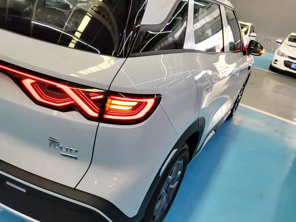 BYD Yuan UP — миниатюра 8