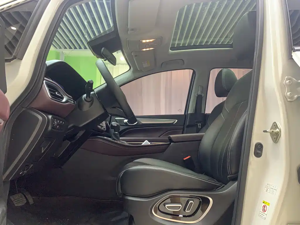 GAC Motor Trumpchi M6 — миниатюра 11