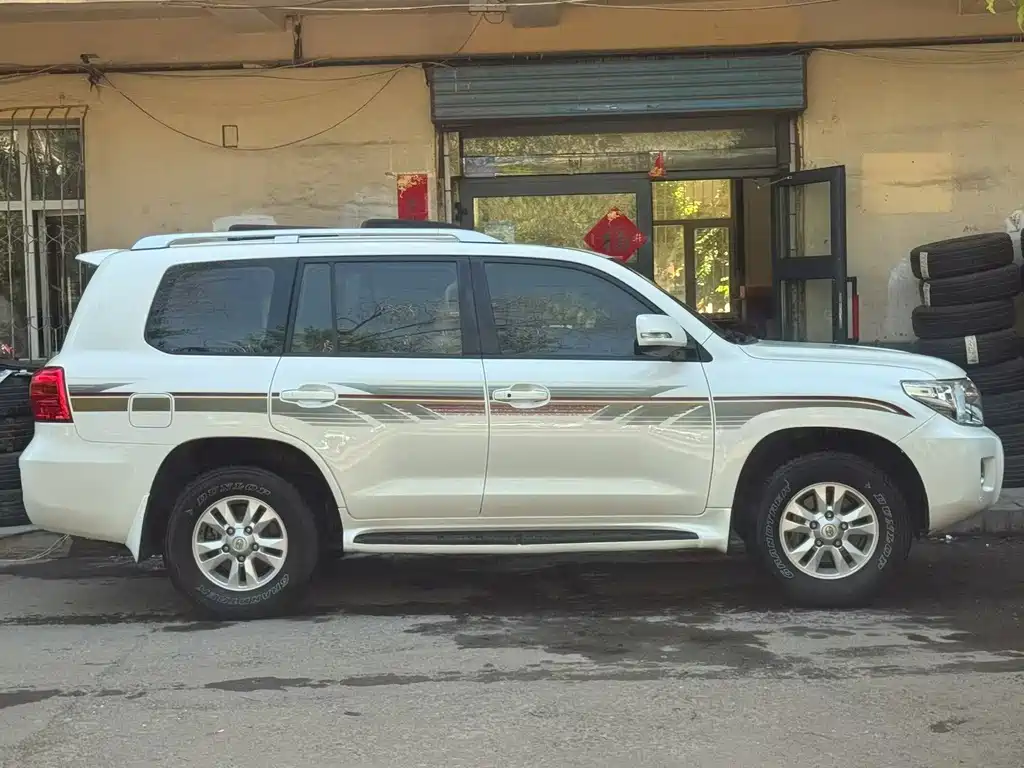 Toyota Land Cruiser 2013 4.0L AT