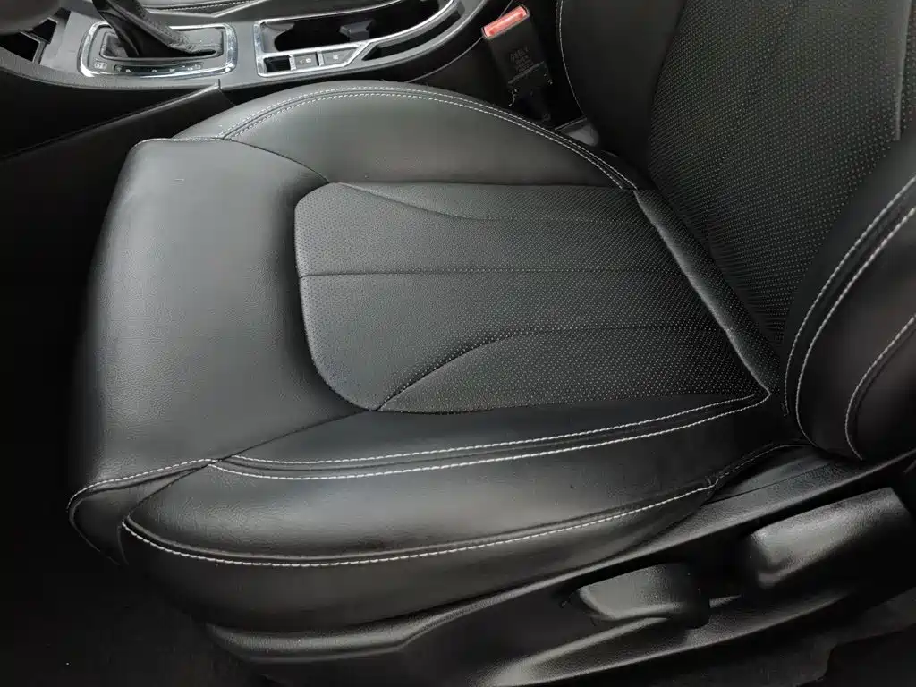 Geely Emgrand — миниатюра 20