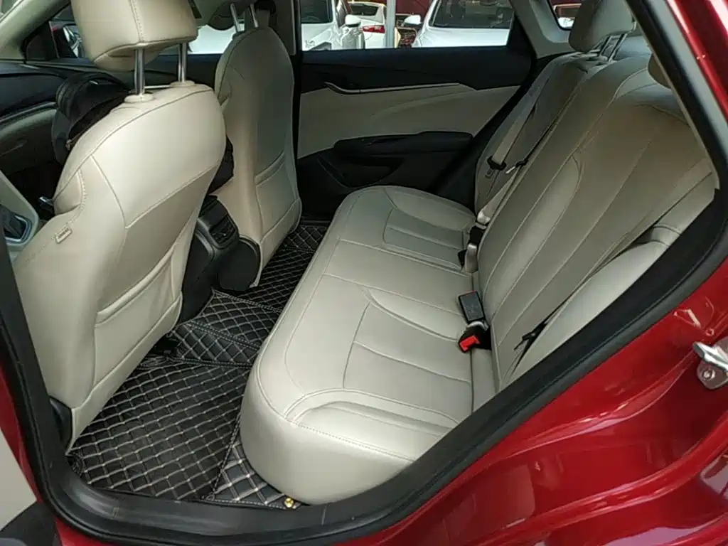 Buick Excelle — миниатюра 17