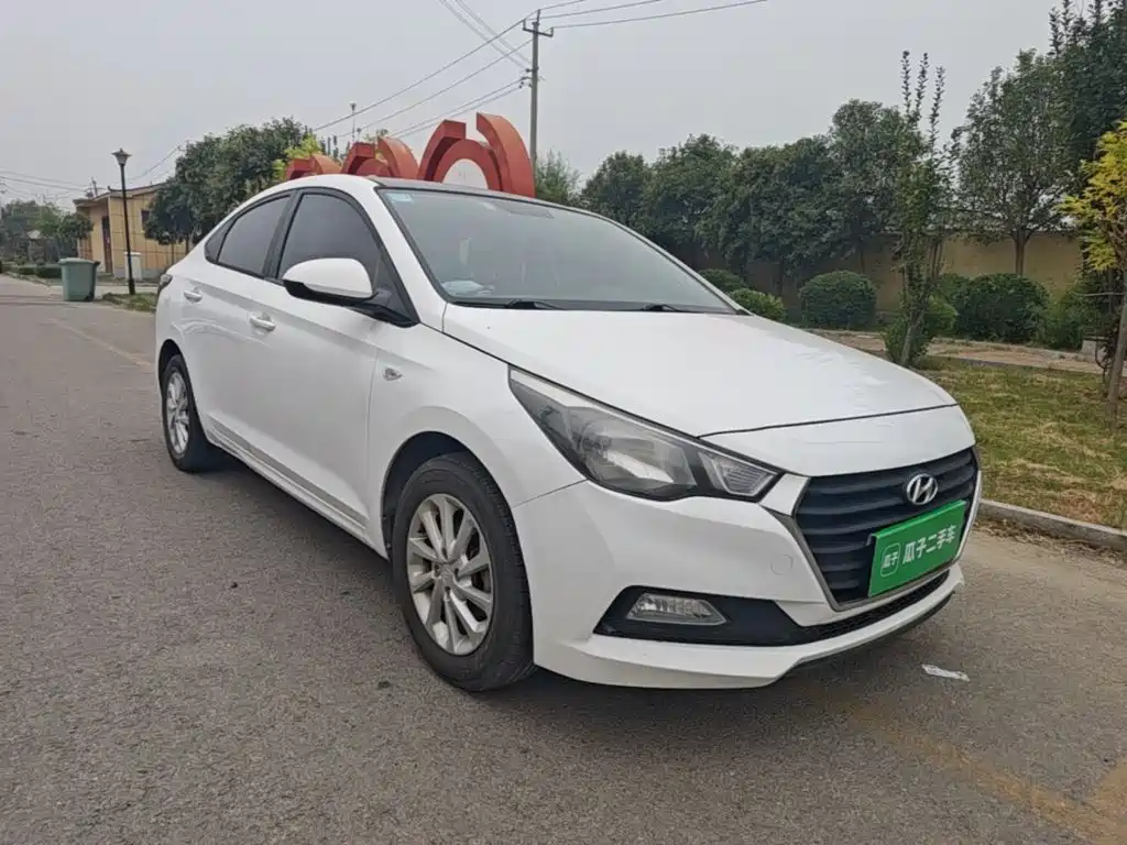 Hyundai Verna — миниатюра 4