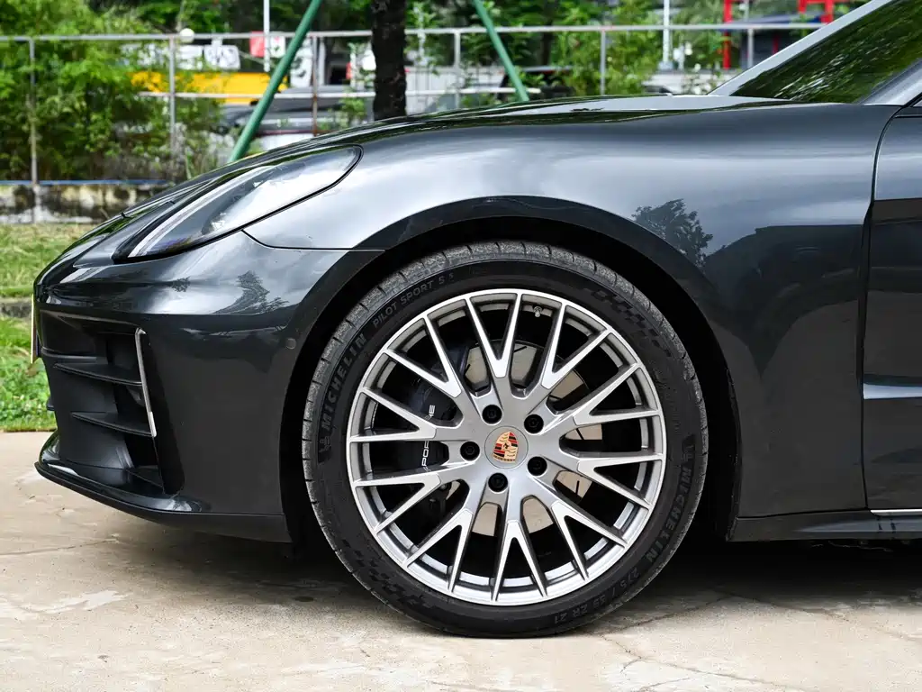 Porsche Panamera — миниатюра 21