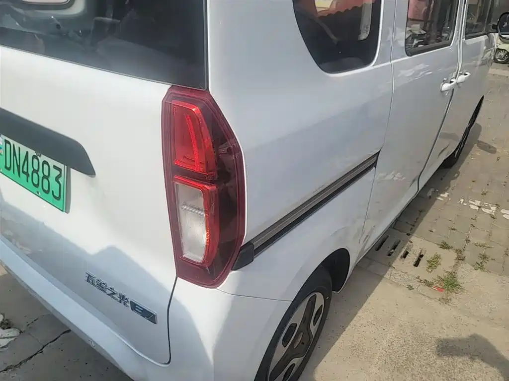 Wuling Sunshine EV 2025 305km
