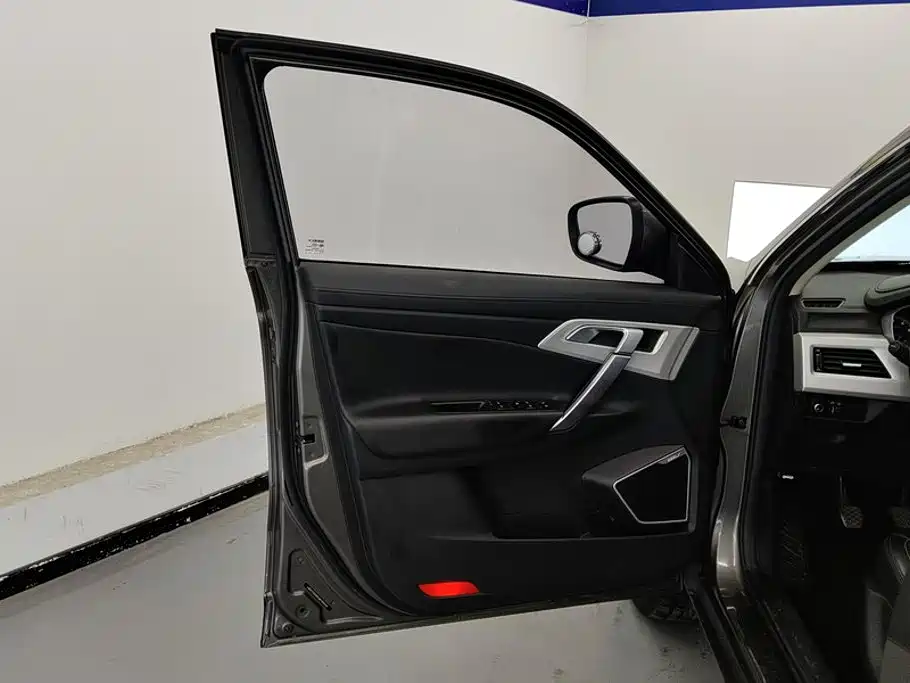 Geely Boyue — миниатюра 7