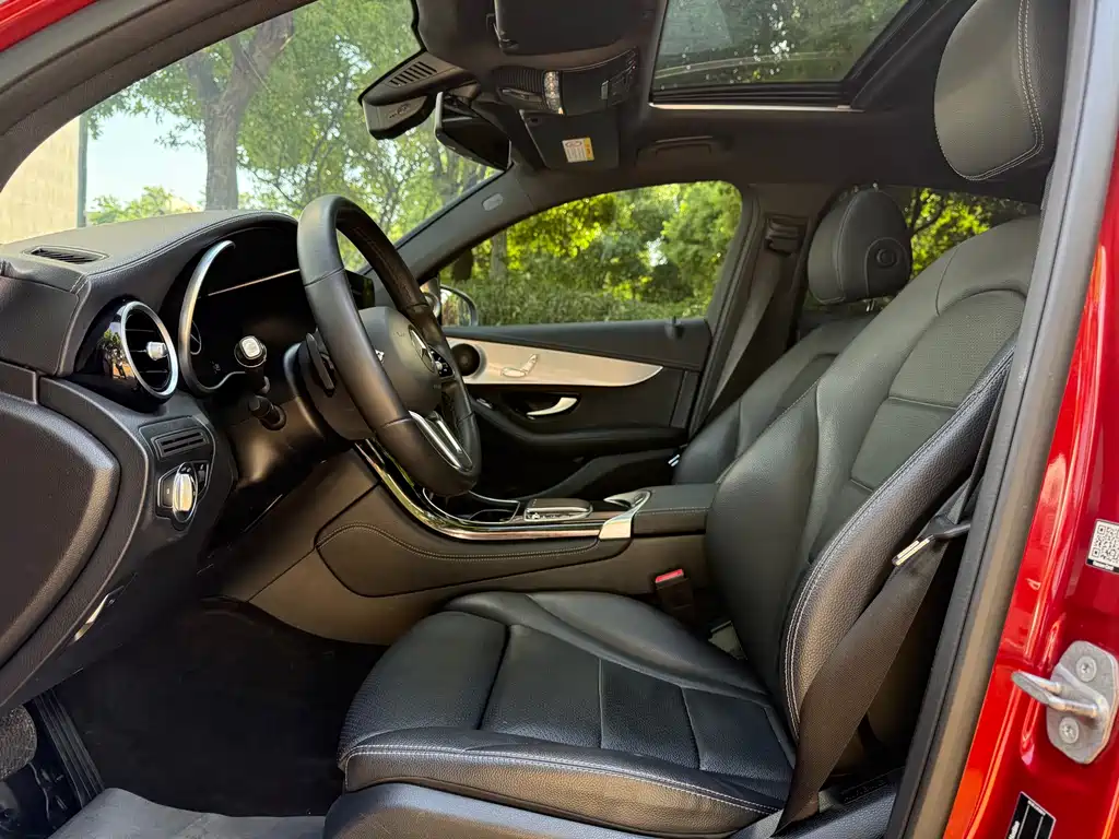 Mercedes-Benz GLC 2020 GLC 260 4MATIC SUV