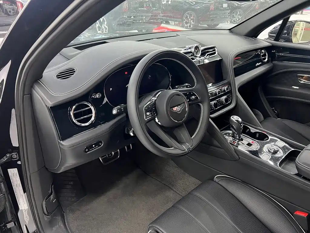 Bentley Bentayga 2024 4.0T V8