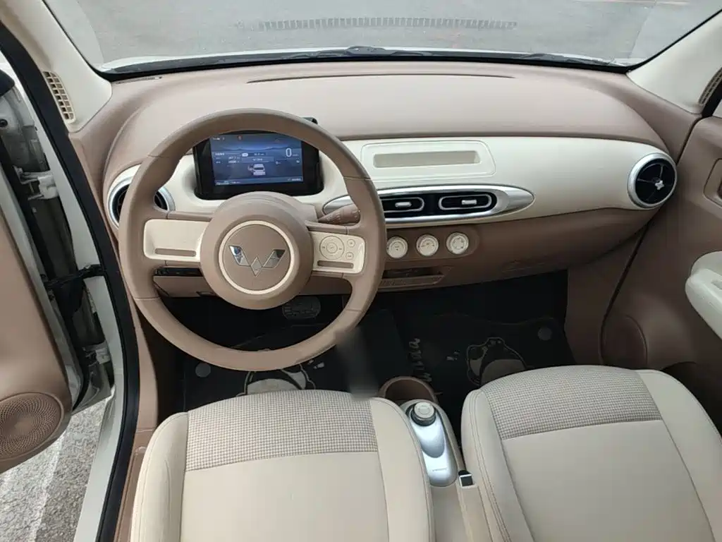 Wuling MINIEV — миниатюра 10