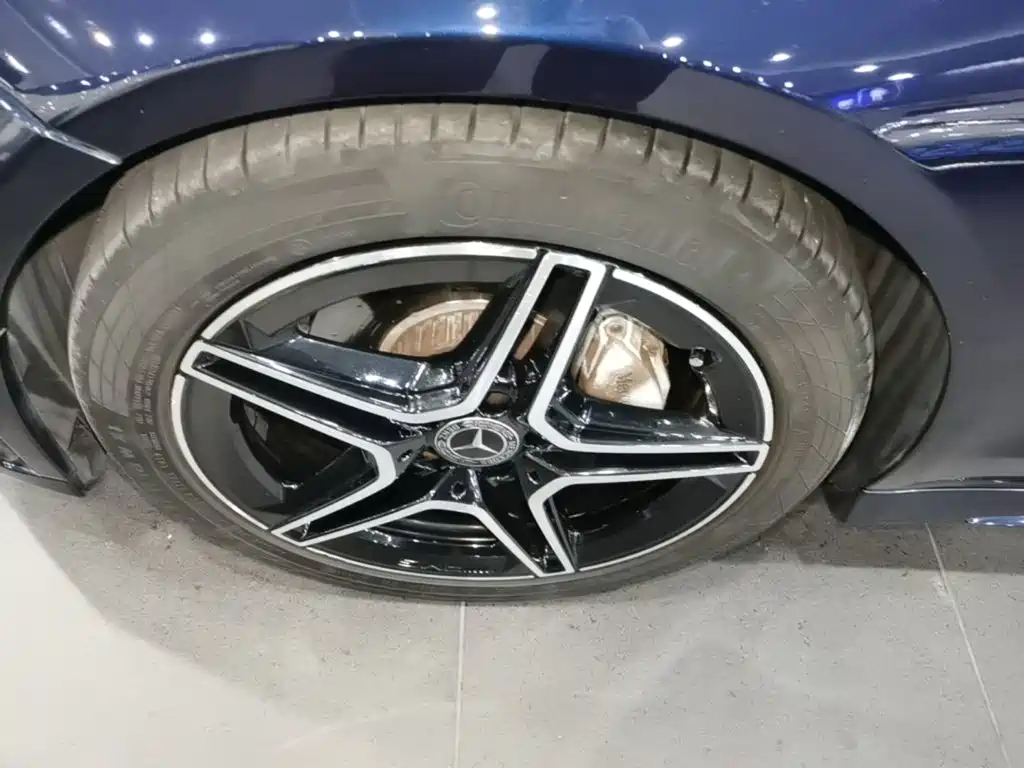 Mercedes-Benz C-Class (Import) — миниатюра 23