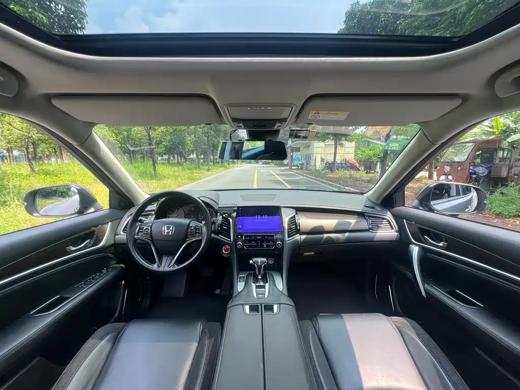 Honda Avancier — миниатюра 5